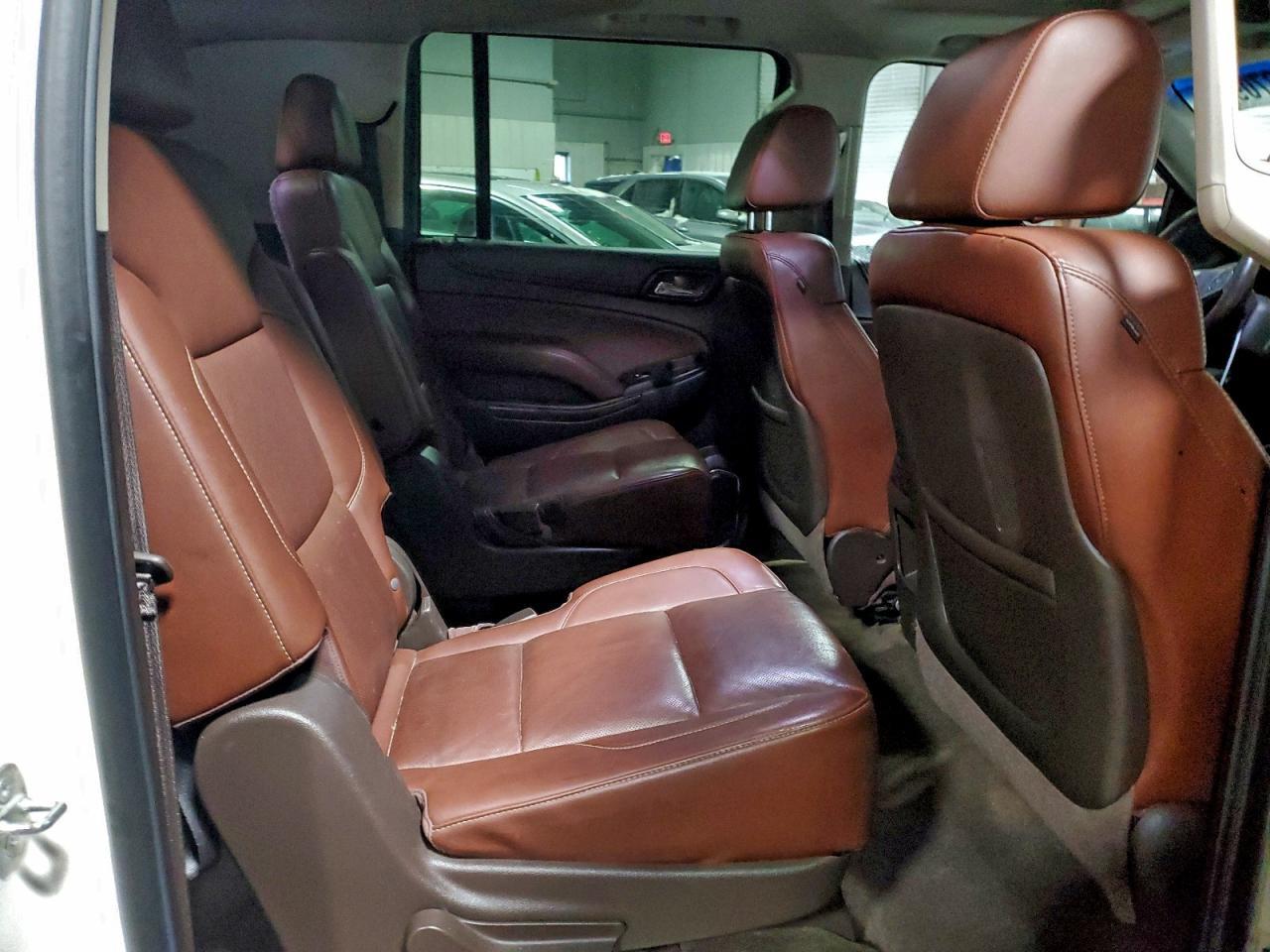 2015 CHEVROLET Suburban