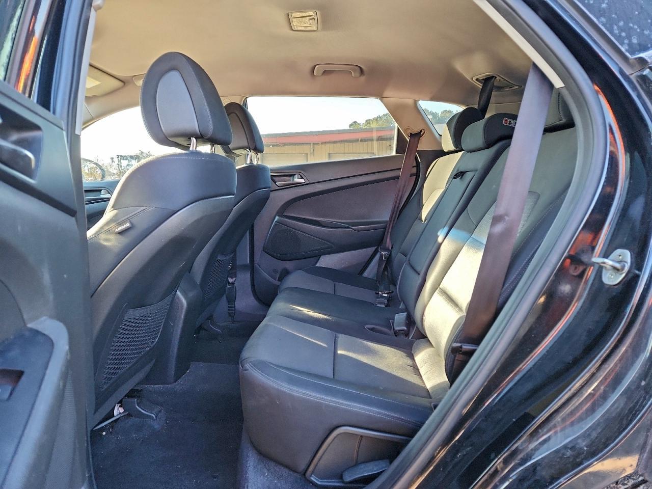 2016 HYUNDAI TUCSON