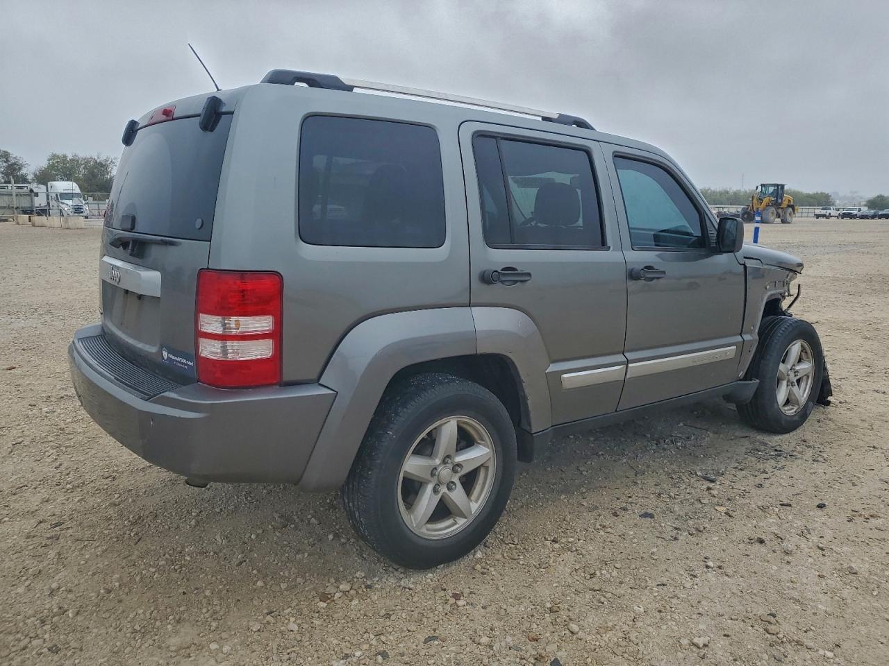 2012 JEEP Liberty