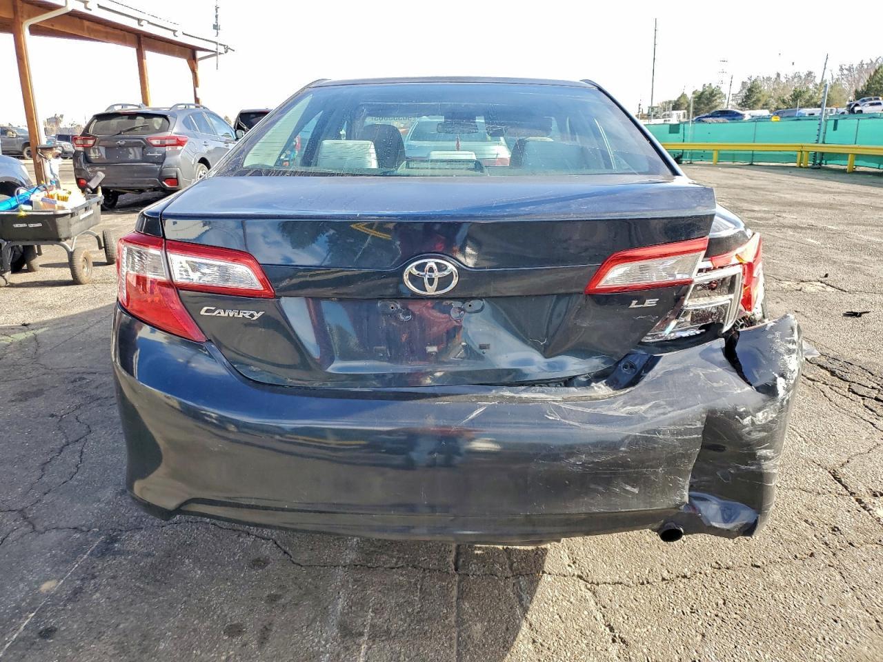 2014 TOYOTA CAMRY