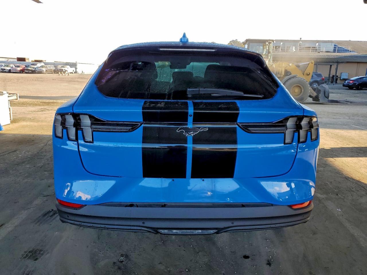 2022 FORD Mustang Mach-E