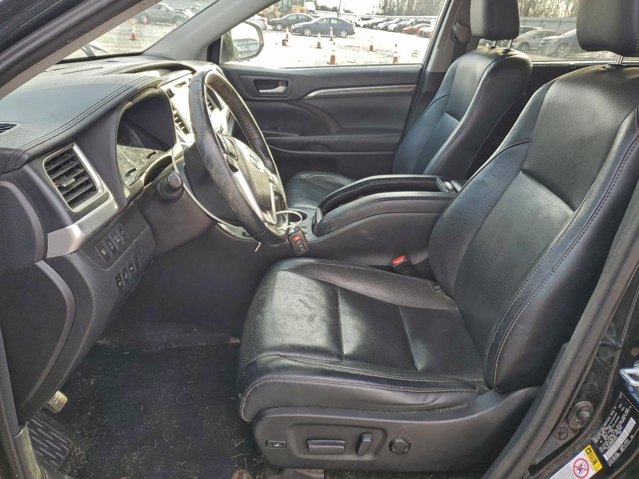 2017 TOYOTA HIGHLANDER