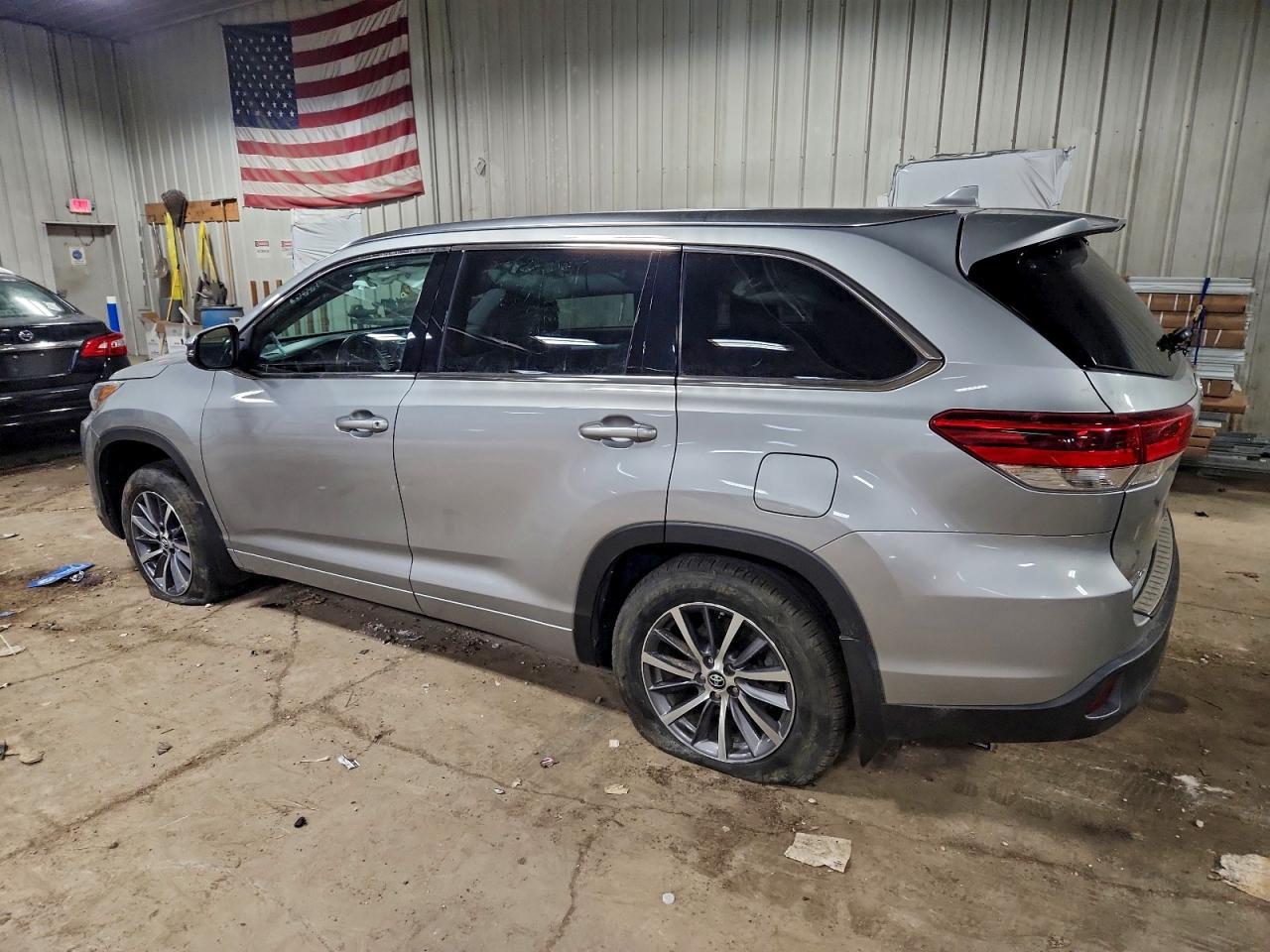 2018 TOYOTA HIGHLANDER