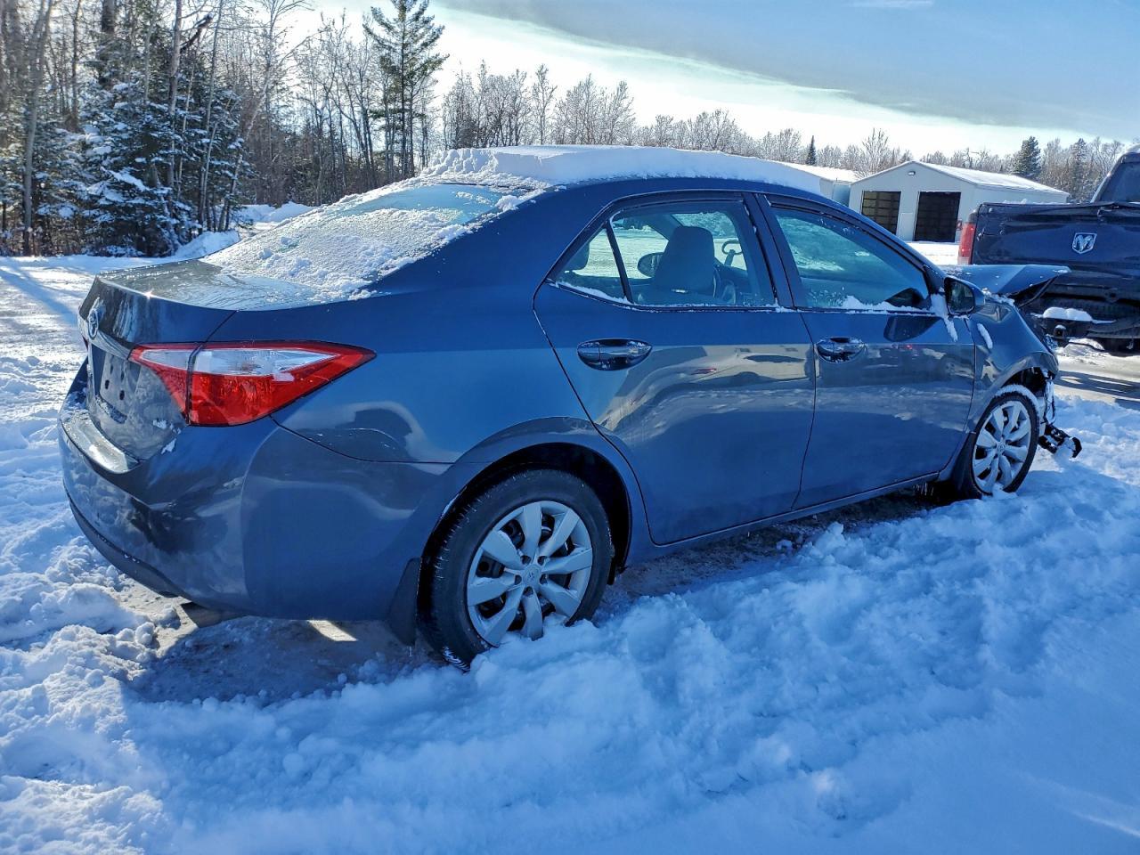 2015 TOYOTA COROLLA