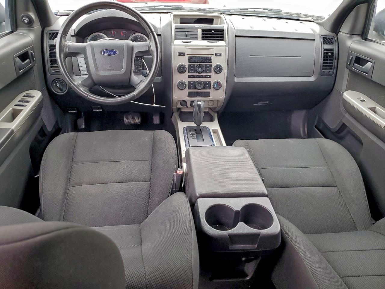 2010 FORD ESCAPE