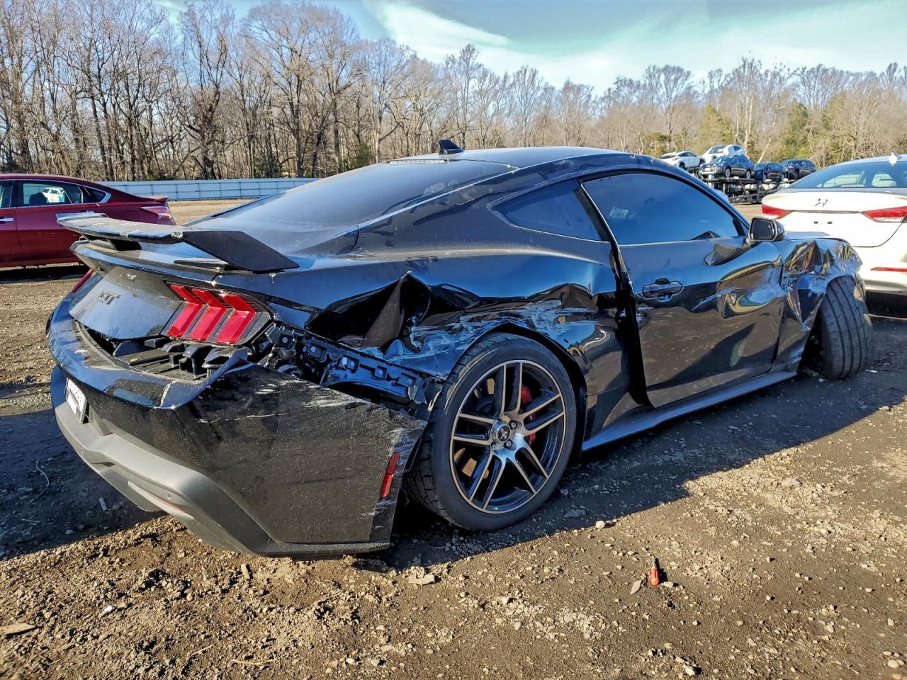 2025 FORD MUSTANG