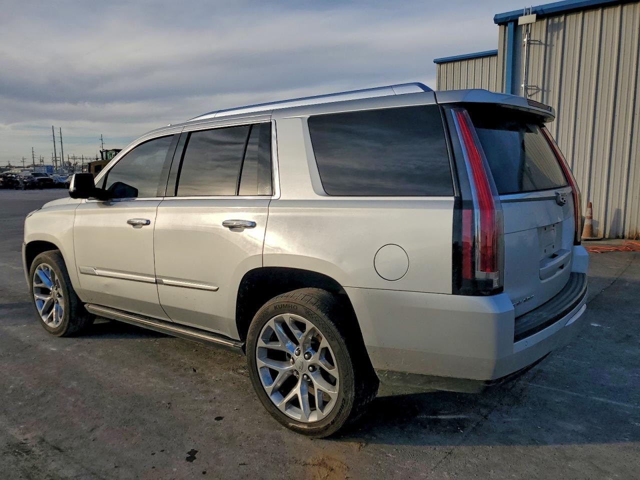 2016 CADILLAC ESCALADE