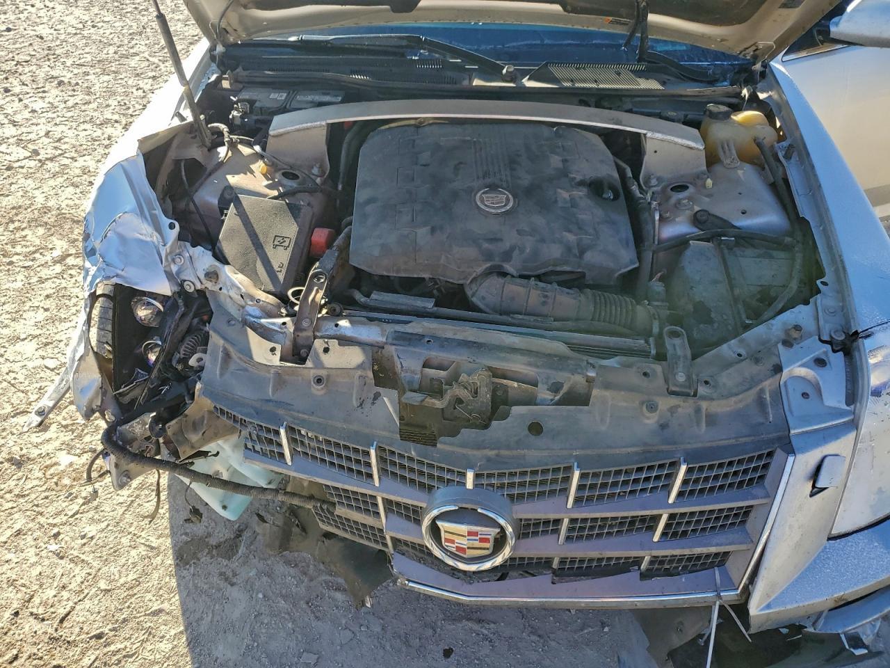2011 CADILLAC STS