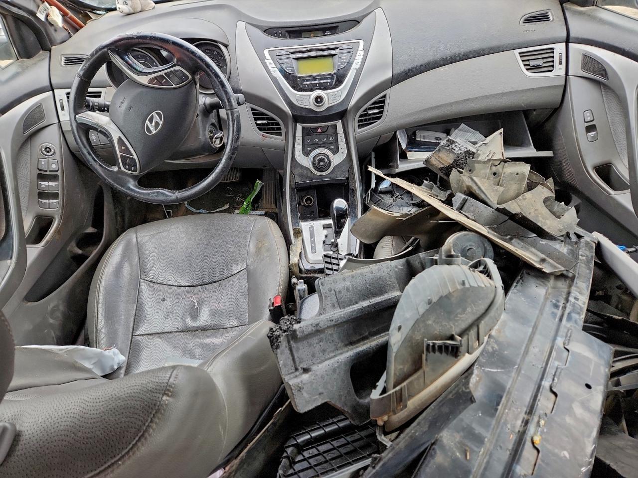 2012 HYUNDAI ELANTRA