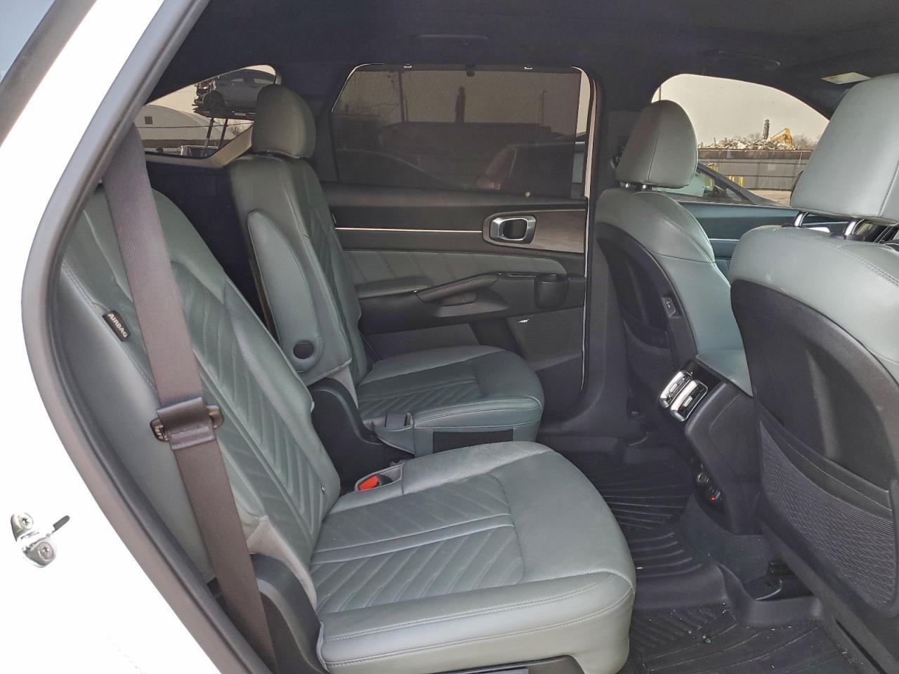 2024 KIA SORENTO