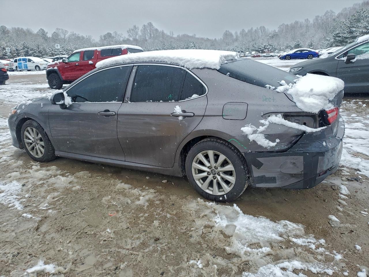 2018 TOYOTA CAMRY