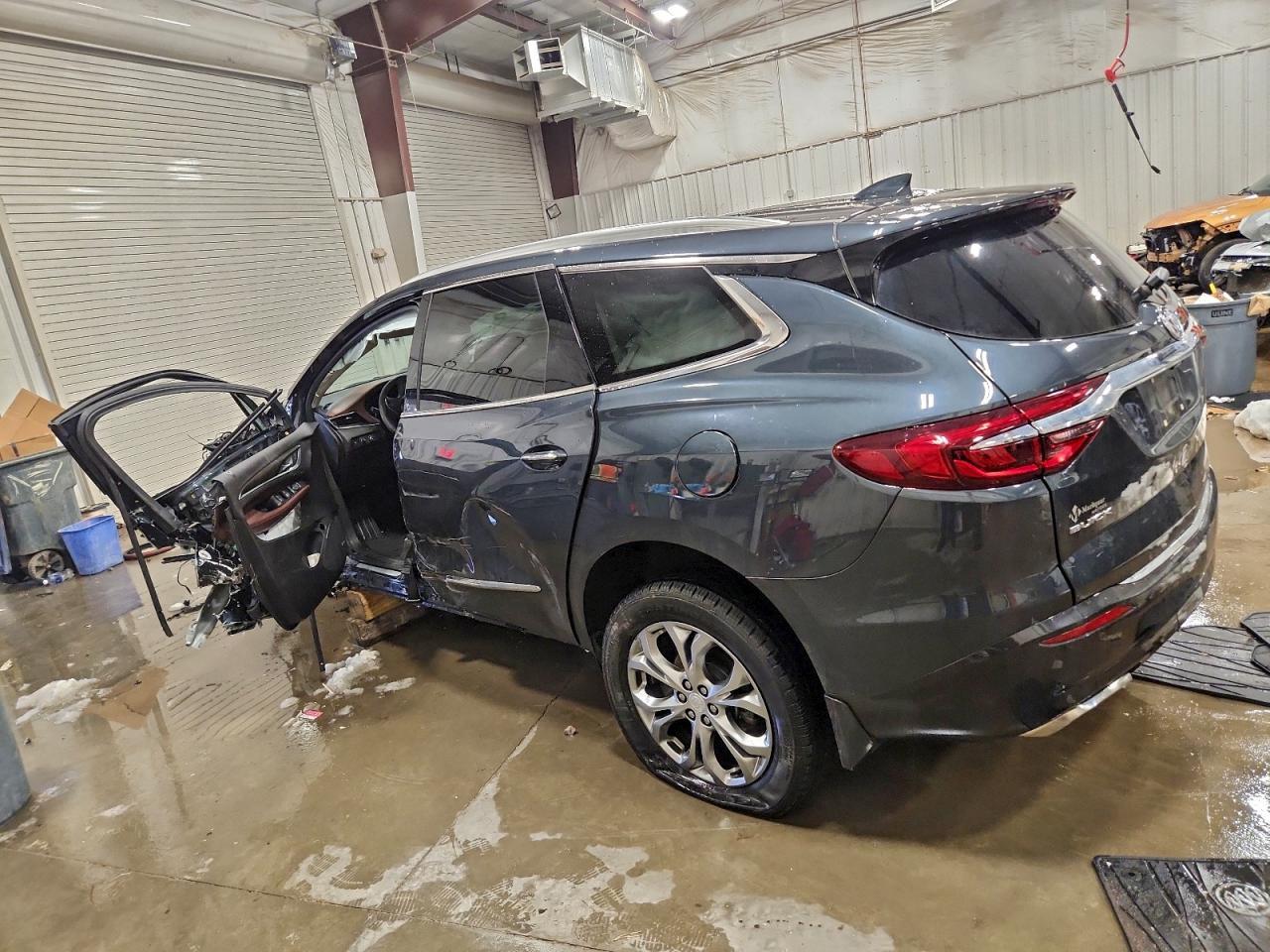2018 BUICK ENCLAVE AVENIR