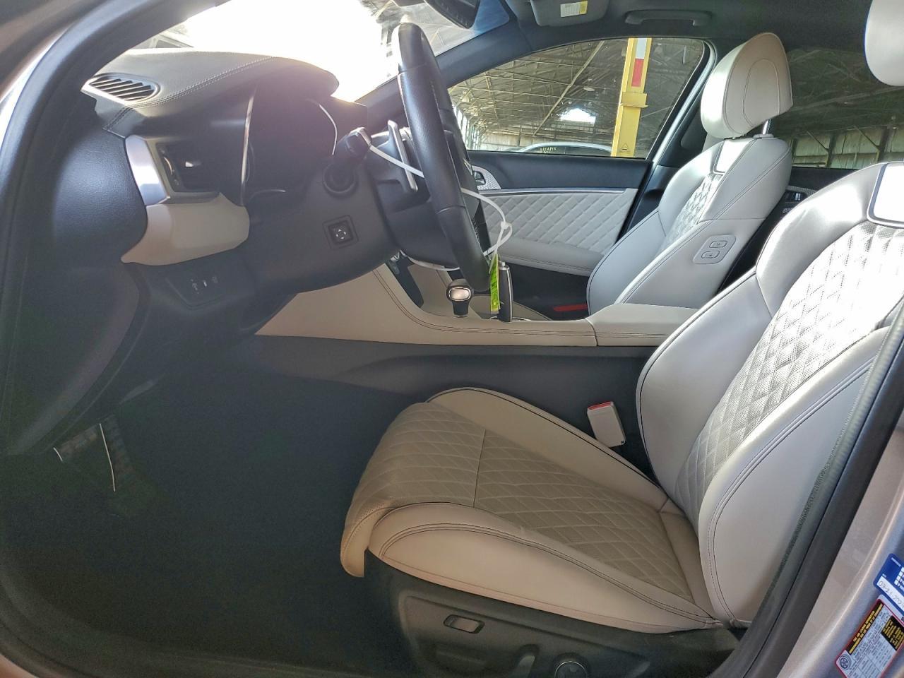 2023 GENESIS G70