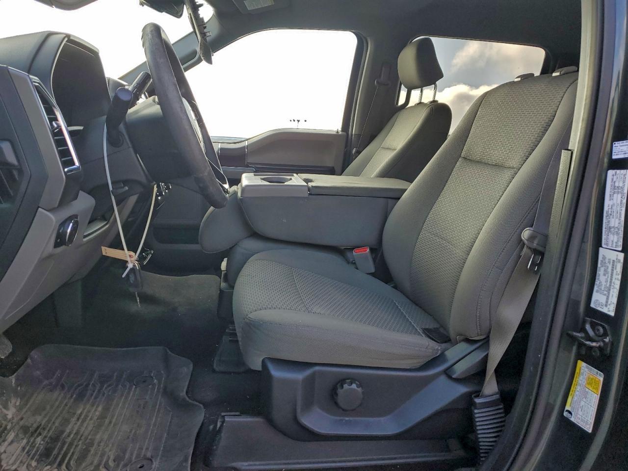 2015 FORD F-150