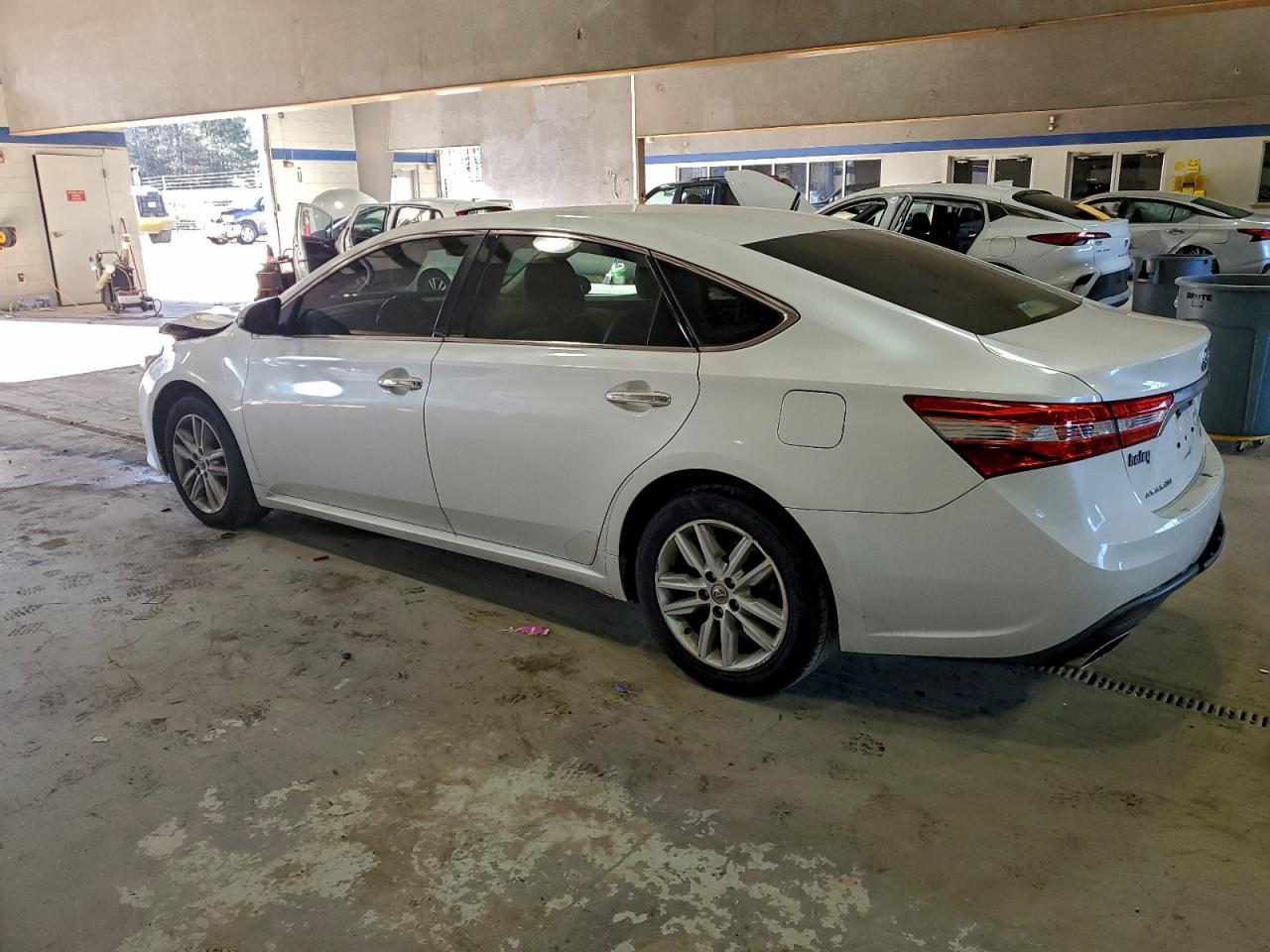 2014 TOYOTA Avalon