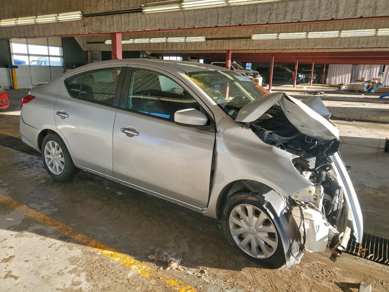 2018 NISSAN VERSA