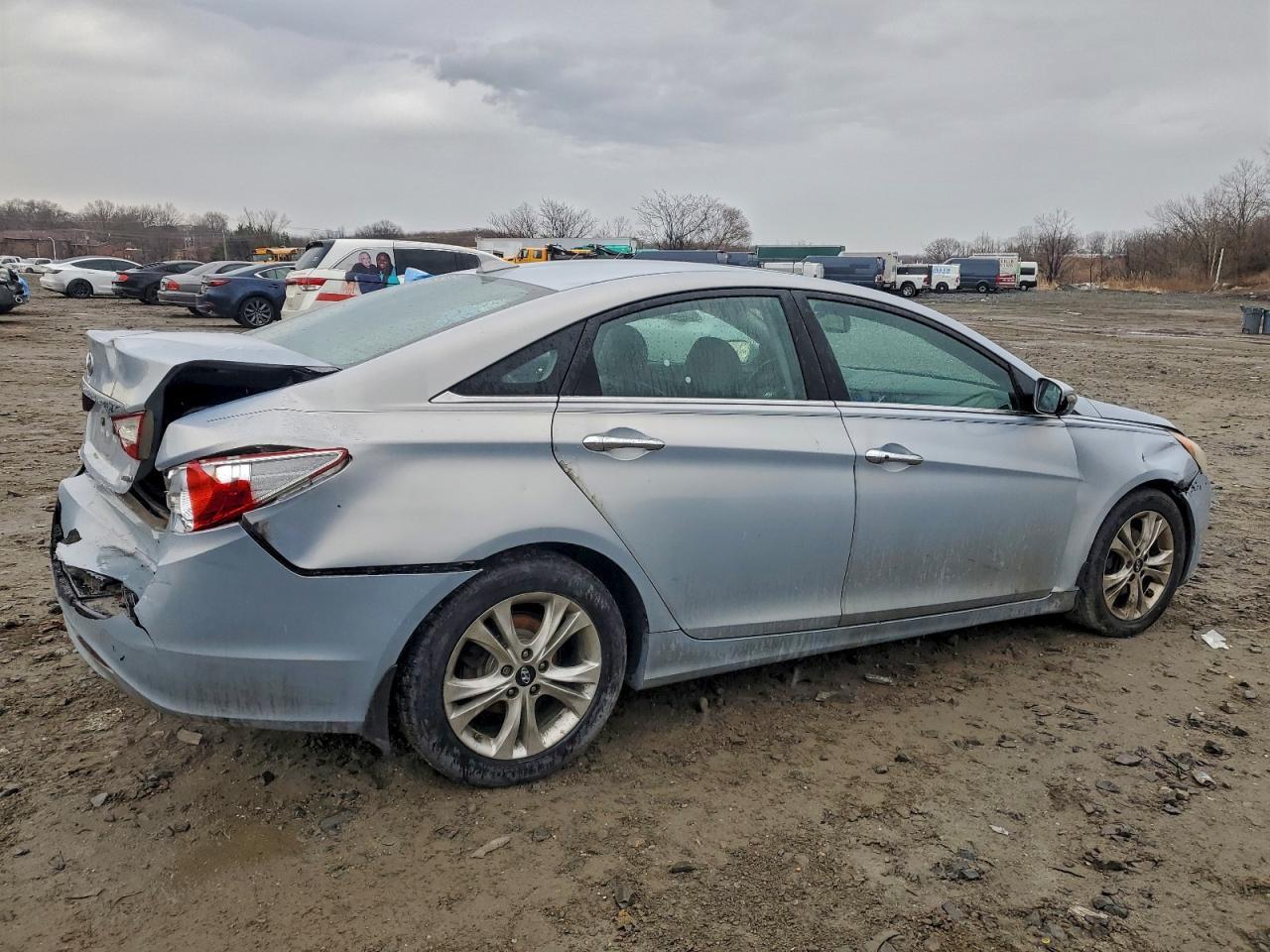 2013 HYUNDAI SONATA