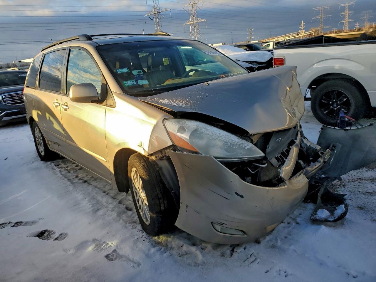2007 TOYOTA SIENNA