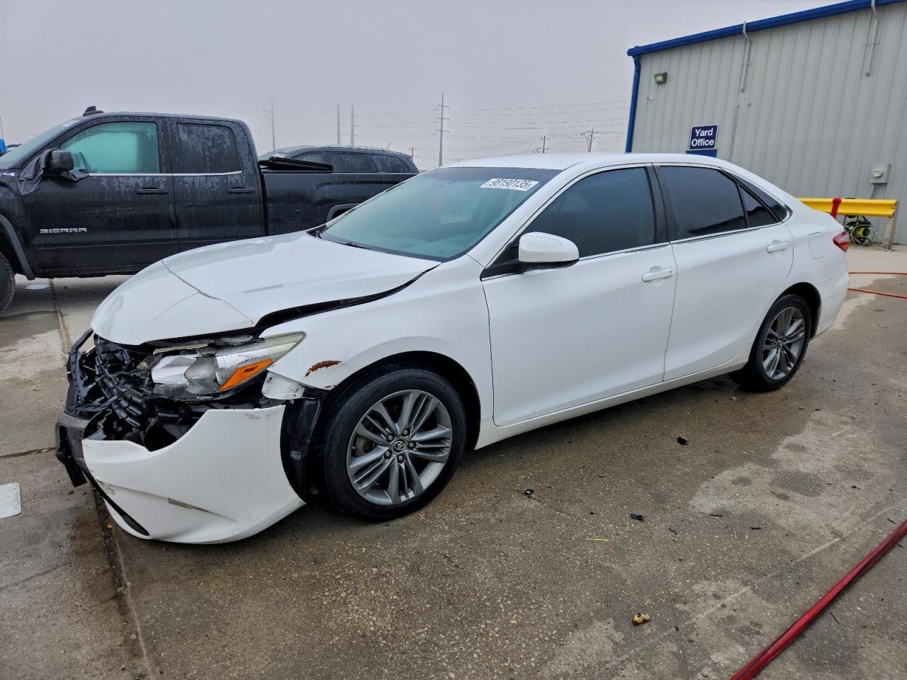 2015 TOYOTA CAMRY