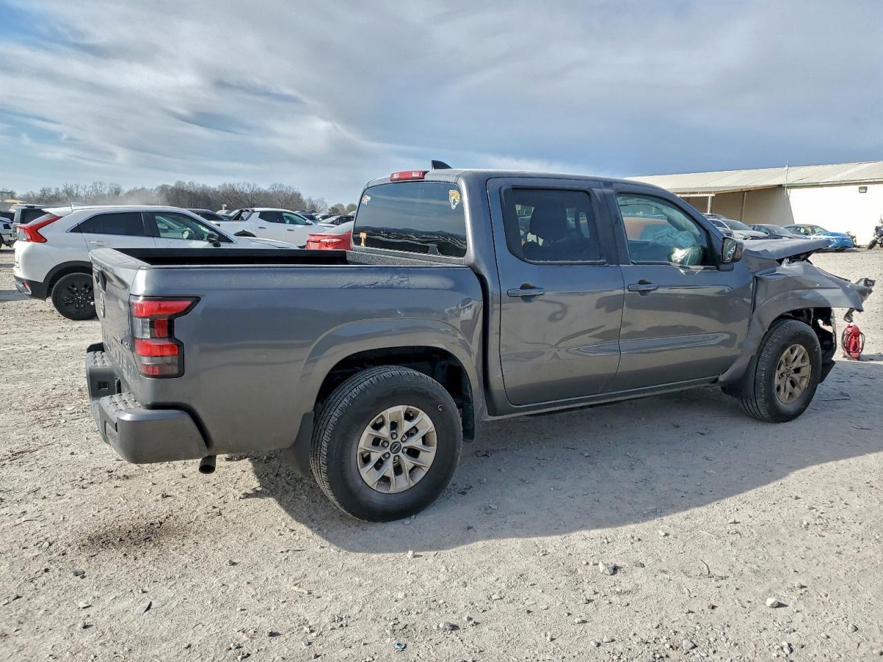 2024 NISSAN Frontier