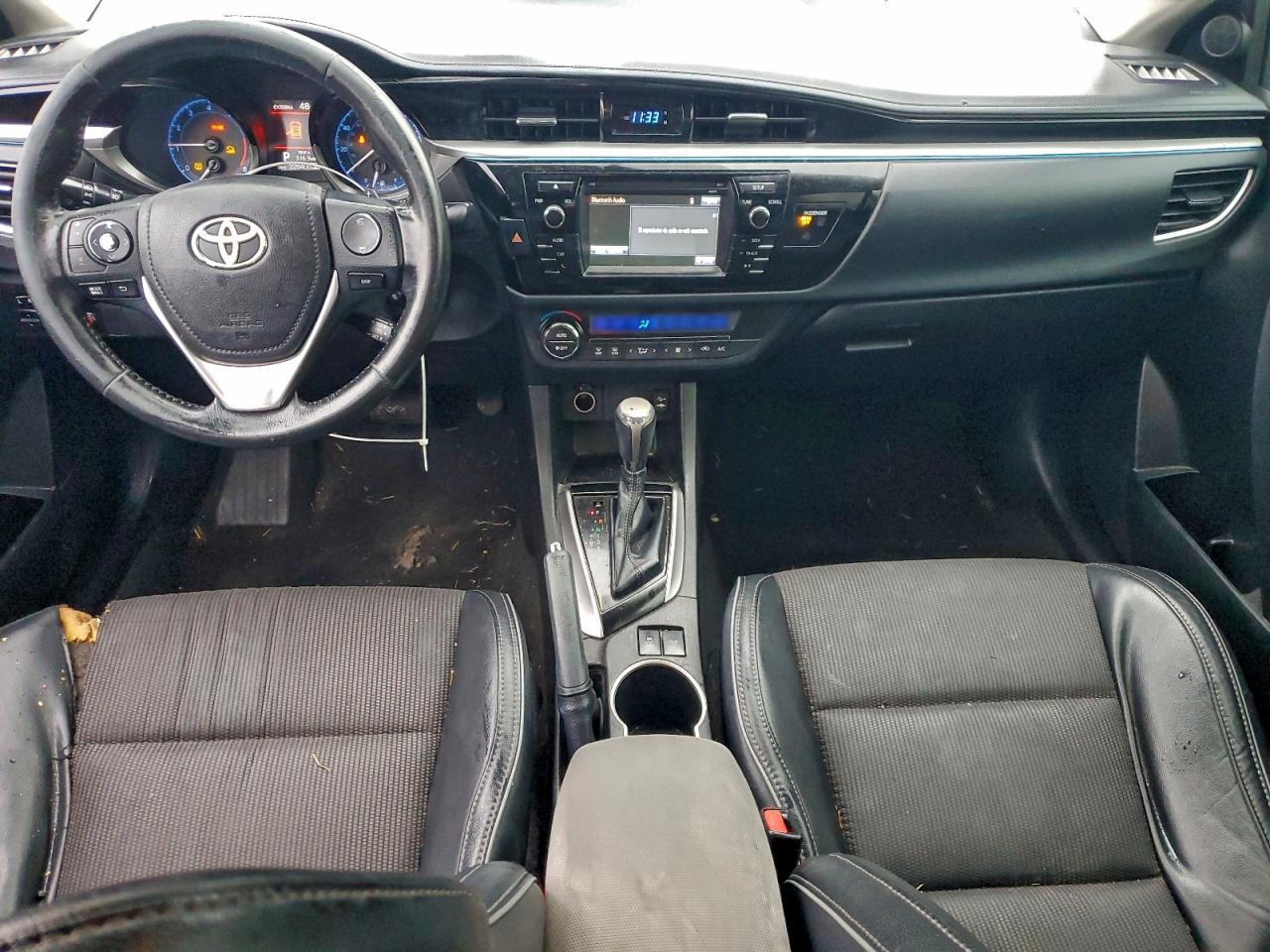 2015 TOYOTA COROLLA