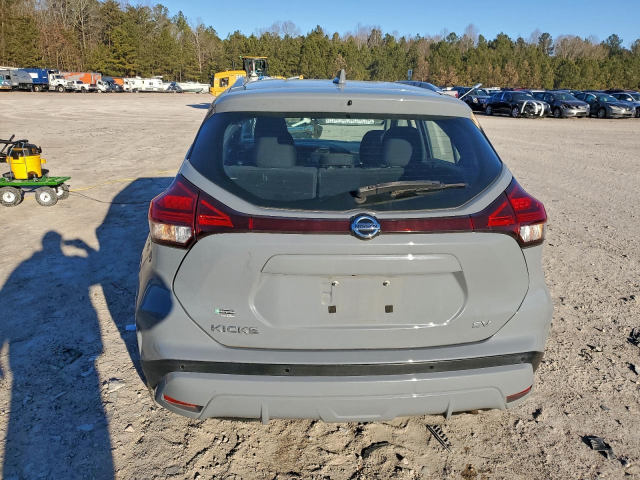 2021 NISSAN KICKS