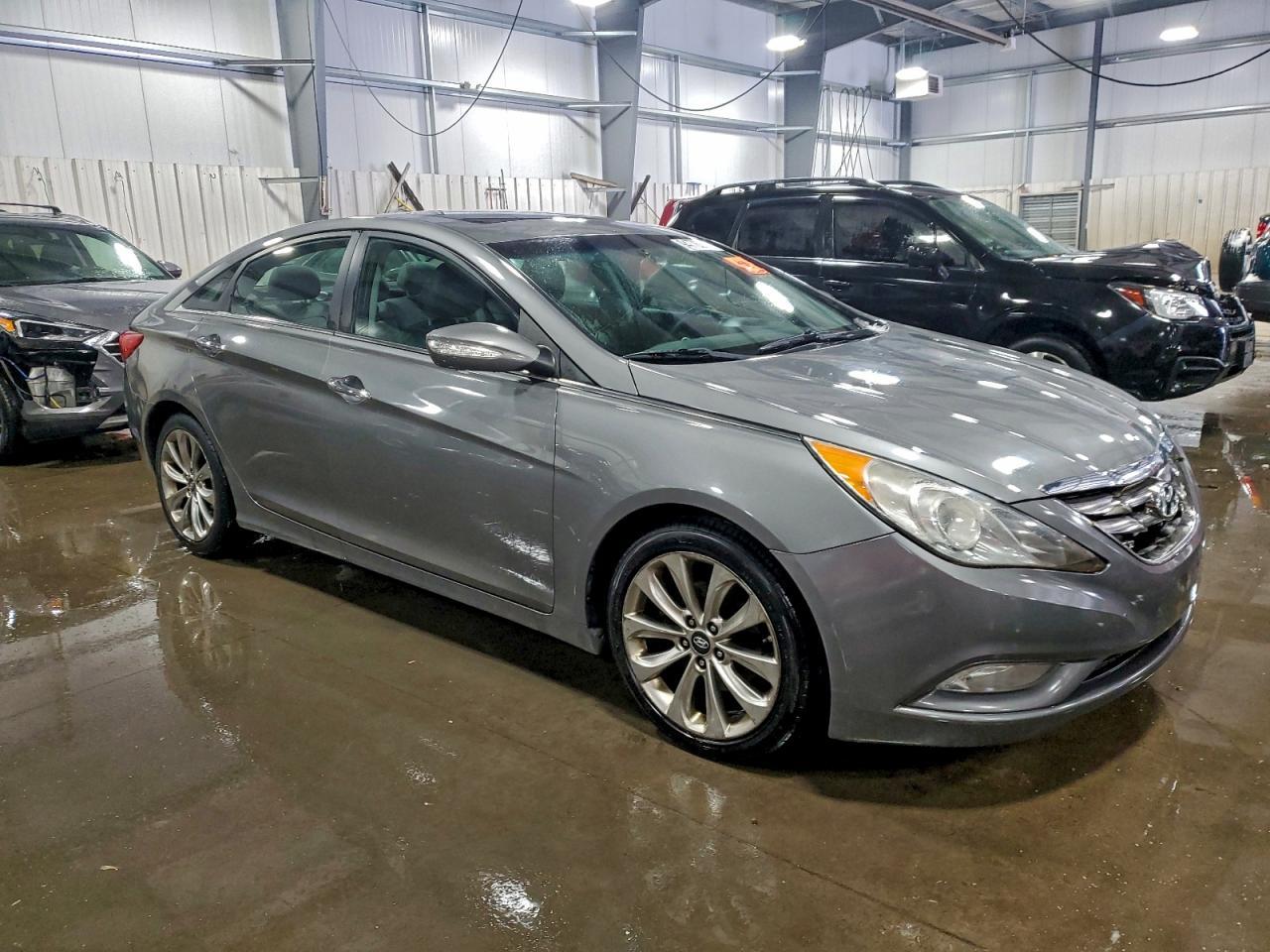 2013 HYUNDAI SONATA