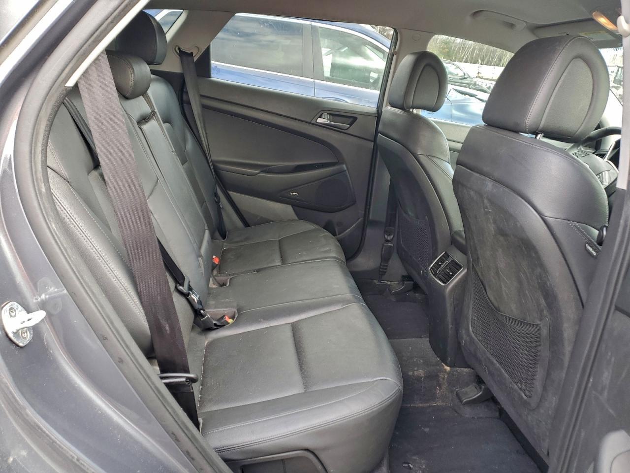 2017 HYUNDAI TUCSON