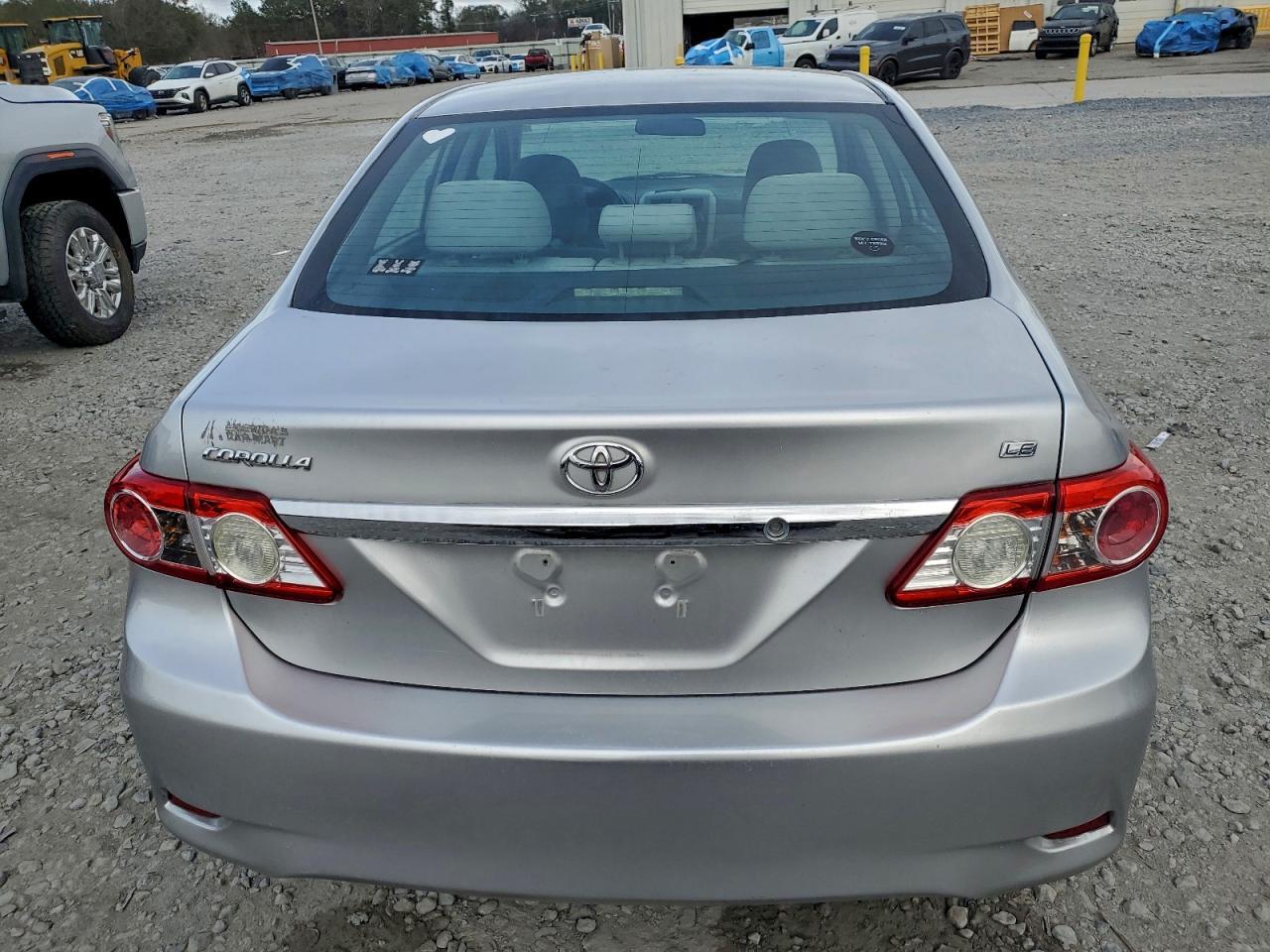 2011 TOYOTA COROLLA