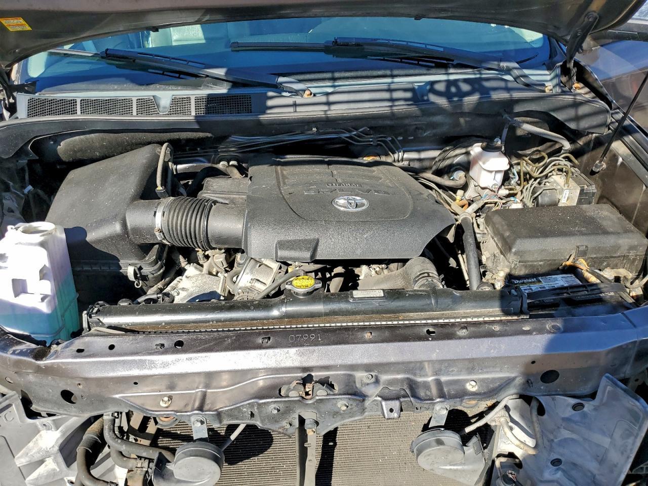 2011 TOYOTA TUNDRA