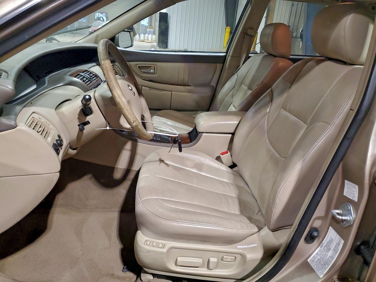2002 TOYOTA Avalon