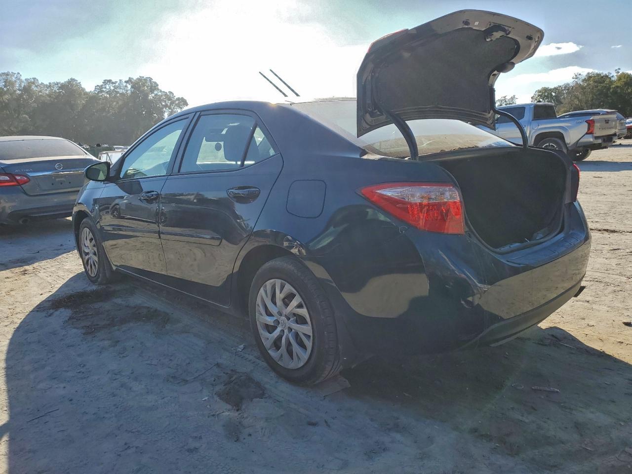 2018 TOYOTA COROLLA