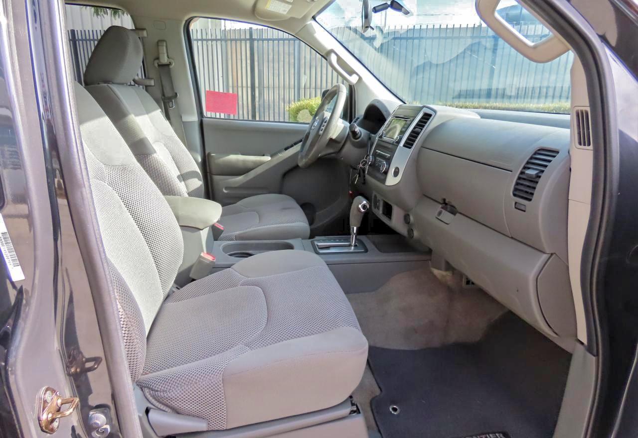 2015 NISSAN Frontier