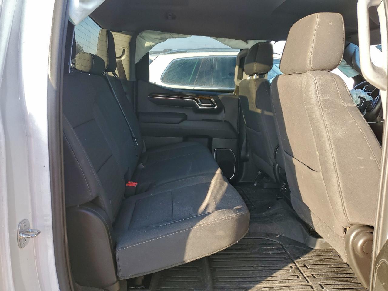 2023 GMC Sierra