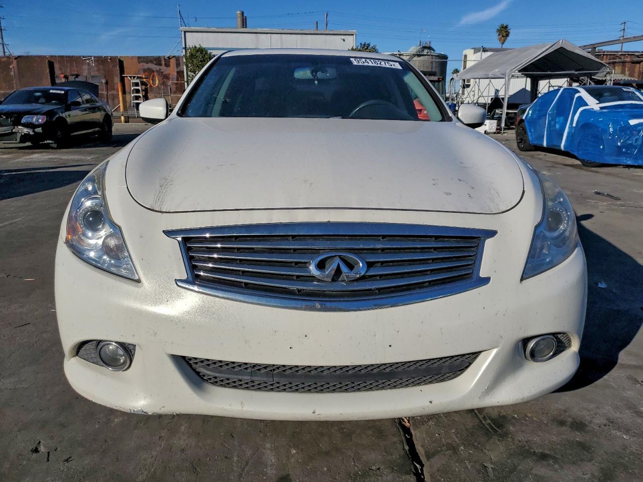 2013 INFINITI G37