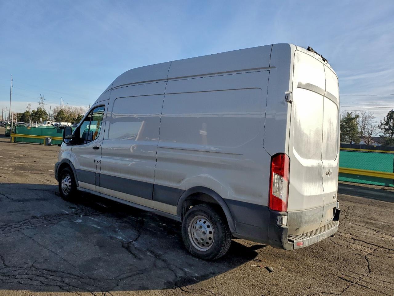 2022 FORD Transit