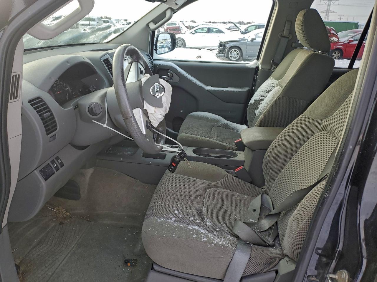 2016 NISSAN Frontier