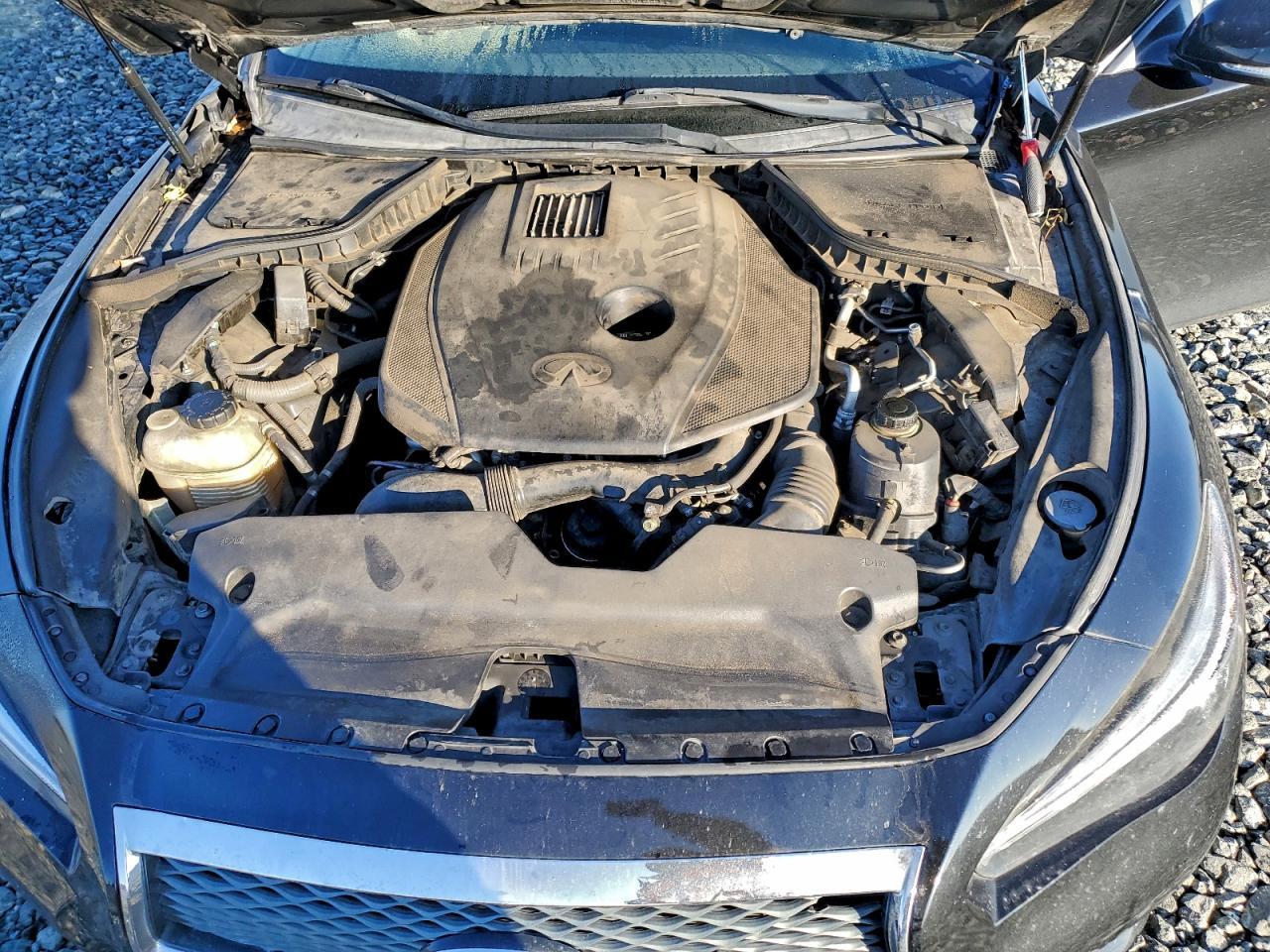 2016 INFINITI Q50