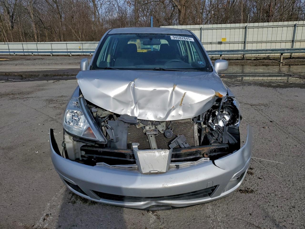 2011 NISSAN VERSA