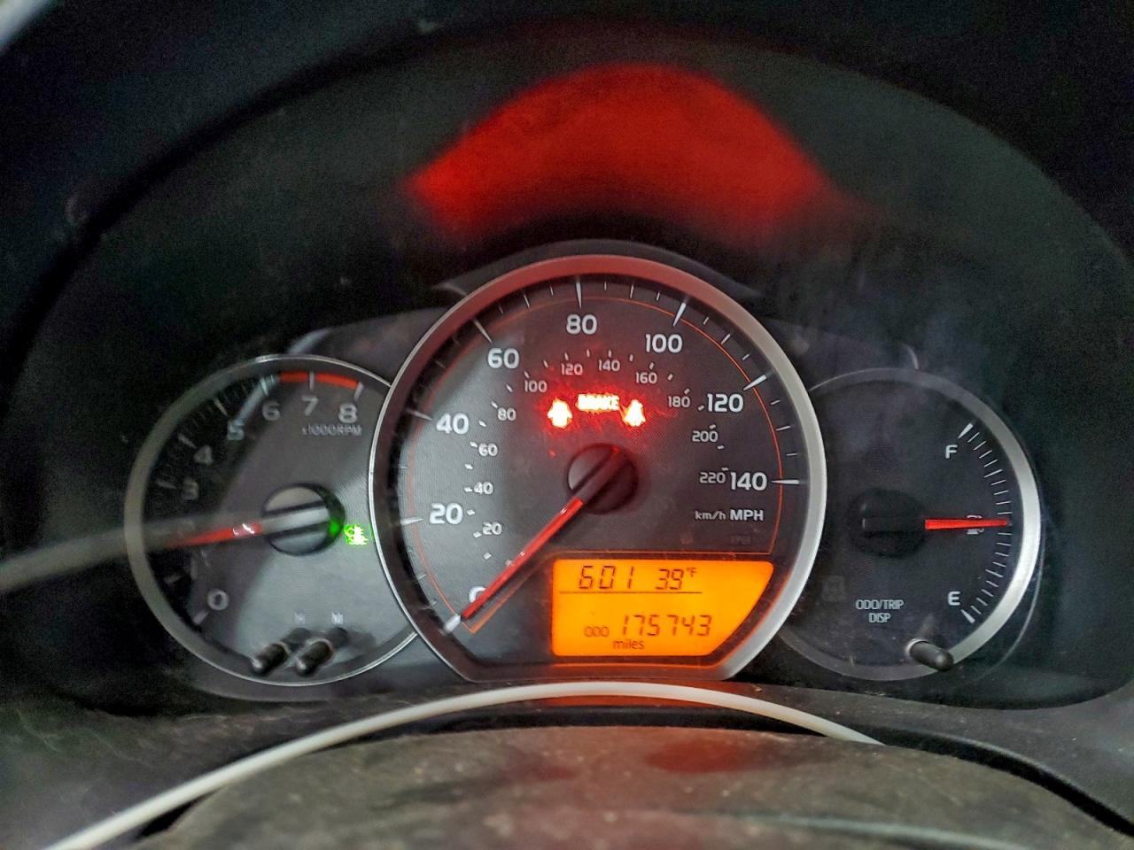 2012 TOYOTA YARIS