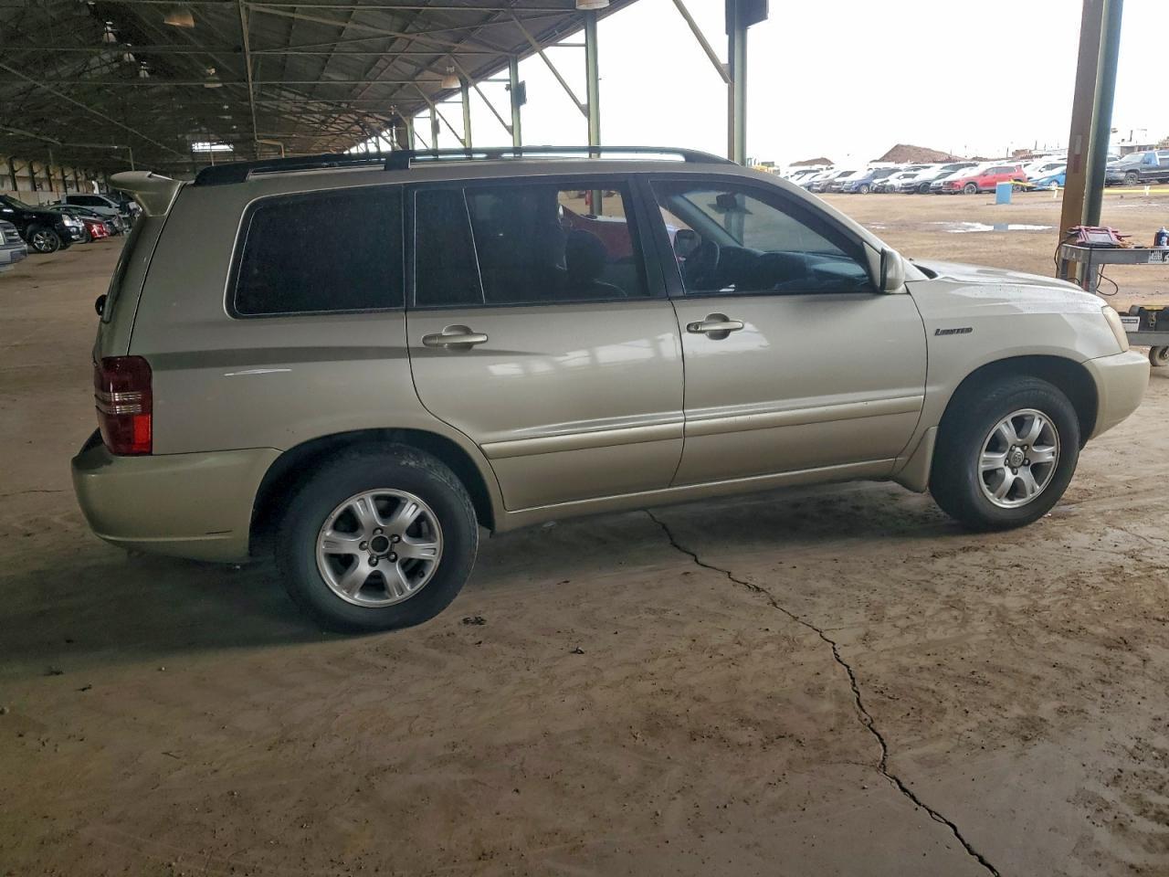 2002 TOYOTA HIGHLANDER