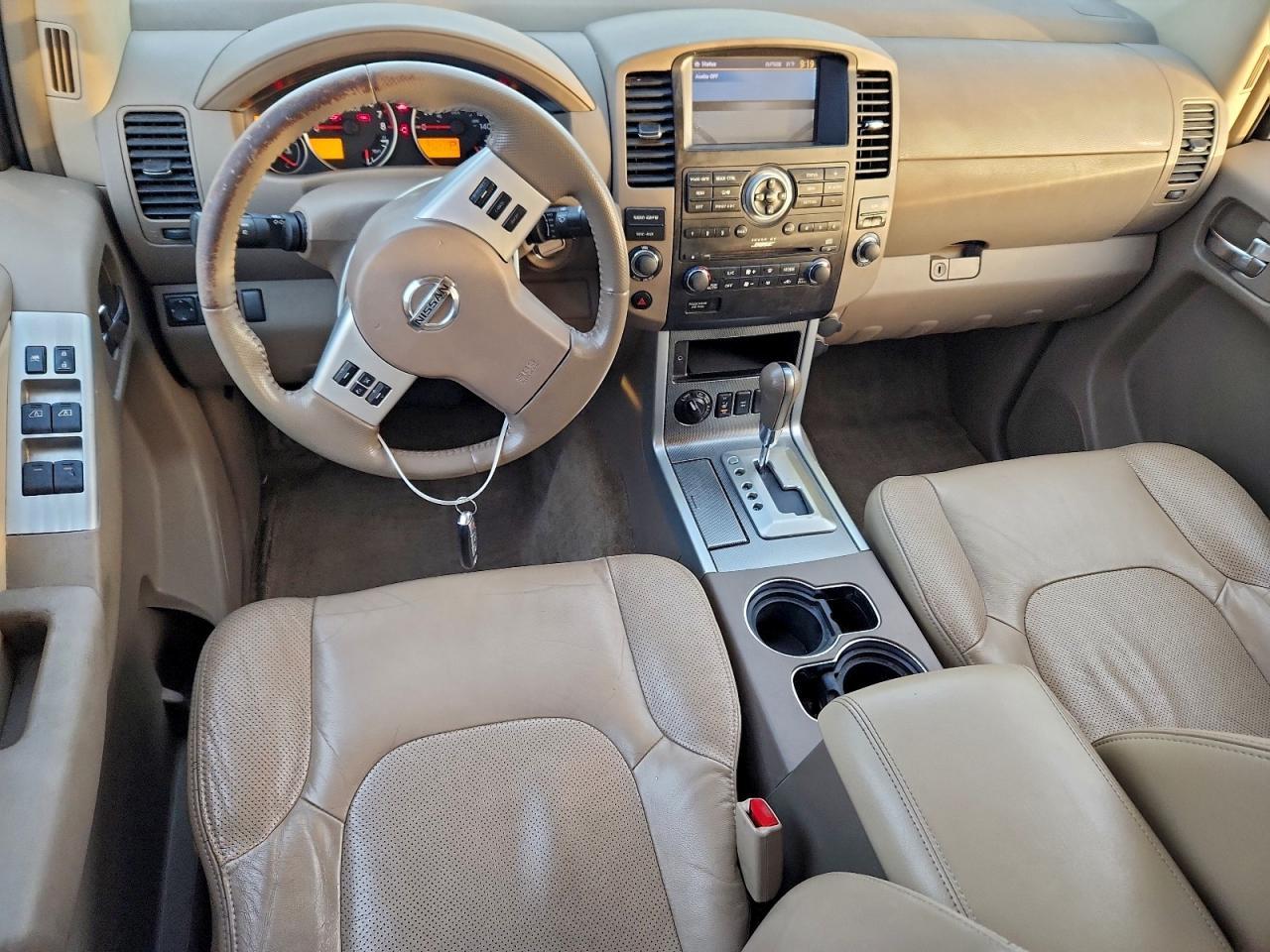 2011 NISSAN PATHFINDER