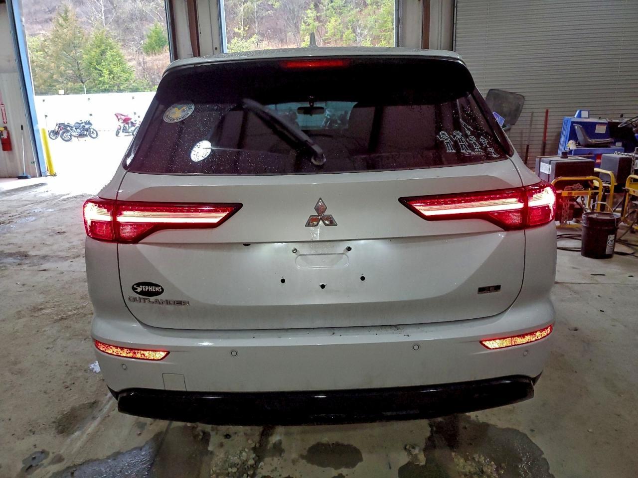 2023 MITSUBISHI outlander