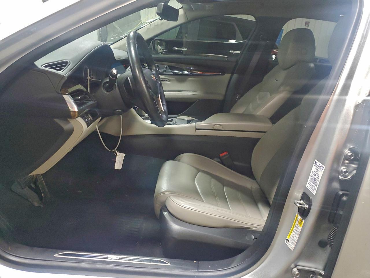 2017 CADILLAC CT6