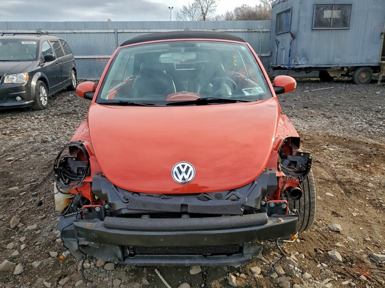 2003 VOLKSWAGEN Beetle