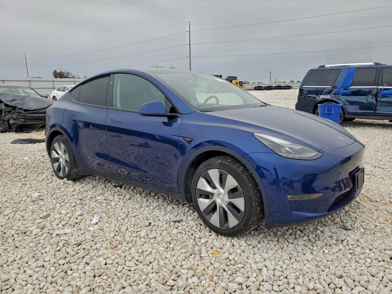 2024 TESLA MODEL Y