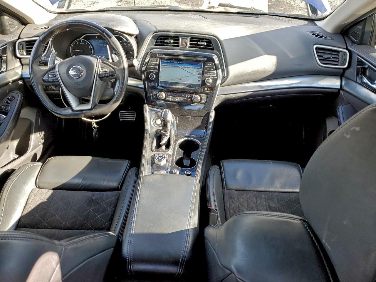 2016 NISSAN Maxima