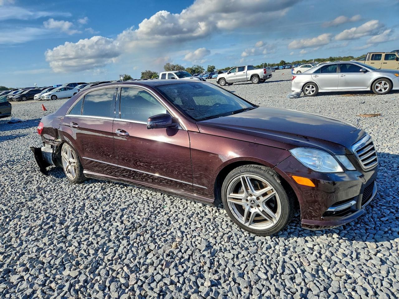 2013 MERCEDES-BENZ E-Class