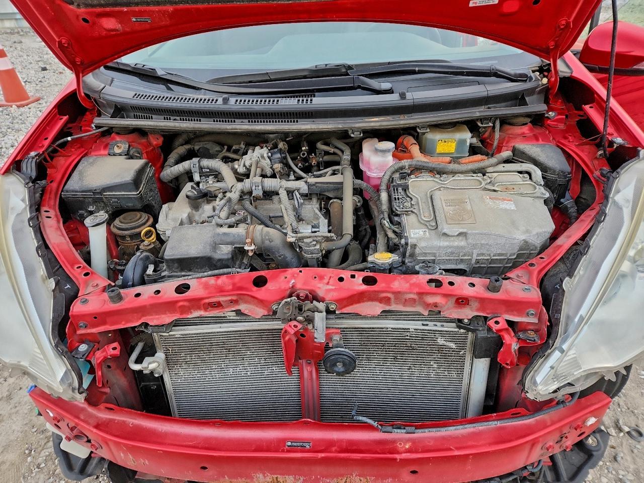 2012 TOYOTA Prius c