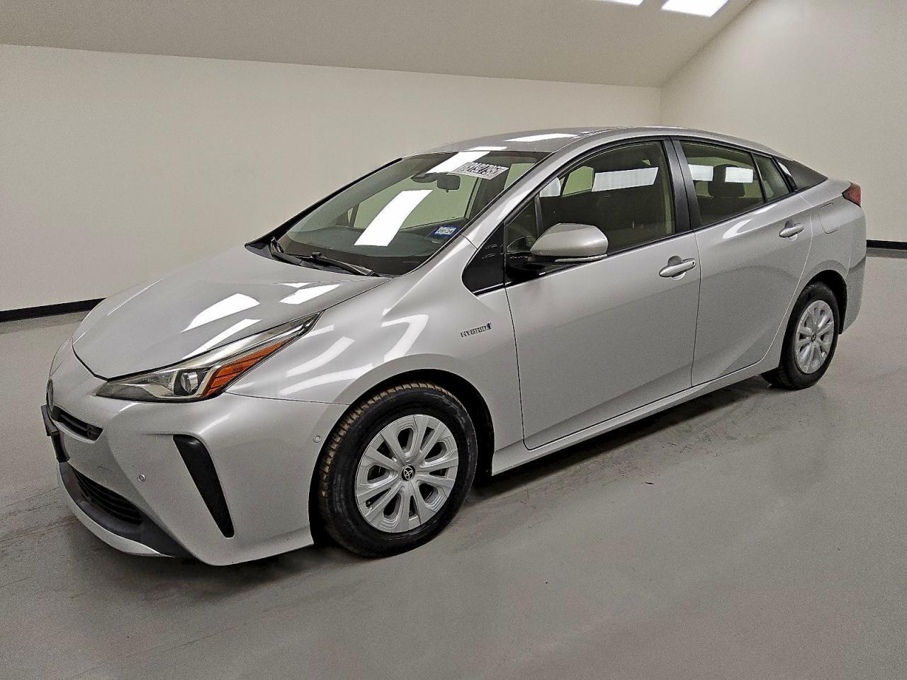 2019 TOYOTA PRIUS